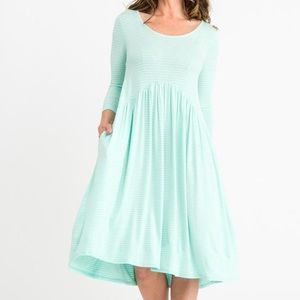 NWT Med Agnes & Dora Mint Striped Dress w/ Pockets